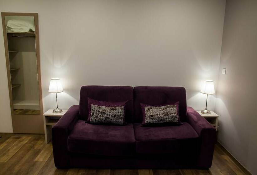 חדר קומפורט, The Originals City, Le Relais Des Carnutes Brezolles Verneuil Sur Avre