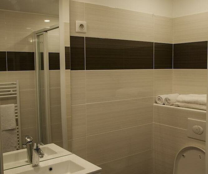 חדר קומפורט, The Originals City, Le Relais Des Carnutes Brezolles Verneuil Sur Avre