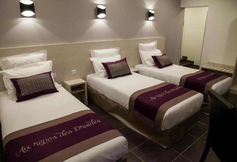 חדר סטנדרט לשלושה, The Originals City, Le Relais Des Carnutes Brezolles Verneuil Sur Avre