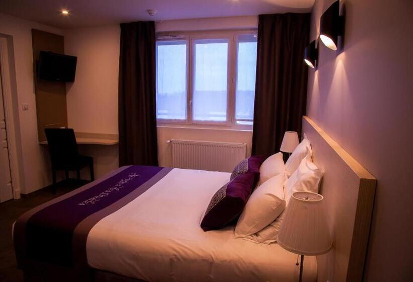 חדר סטנדרט לארבעה, The Originals City, Le Relais Des Carnutes Brezolles Verneuil Sur Avre