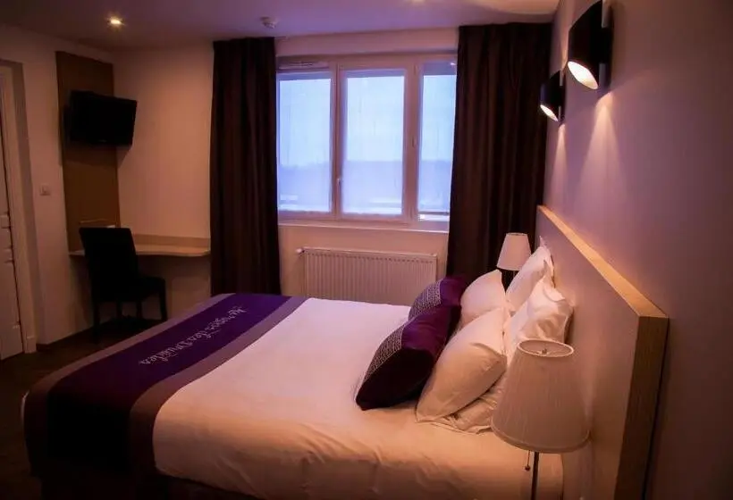 スタンダード４人部屋, The Originals City, Le Relais Des Carnutes Brezolles Verneuil Sur Avre