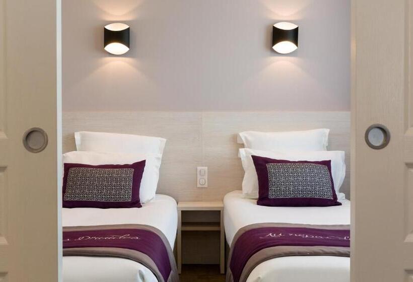 Четырехместный Номер Стандарт, The Originals City, Le Relais Des Carnutes Brezolles Verneuil Sur Avre