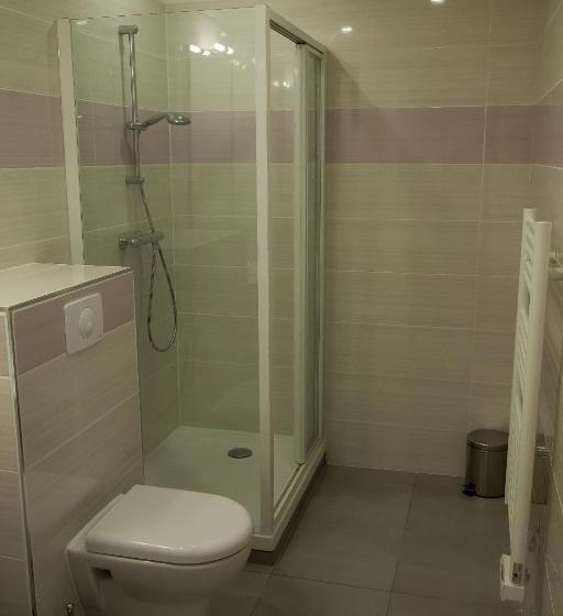 Четырехместный Номер Стандарт, The Originals City, Le Relais Des Carnutes Brezolles Verneuil Sur Avre