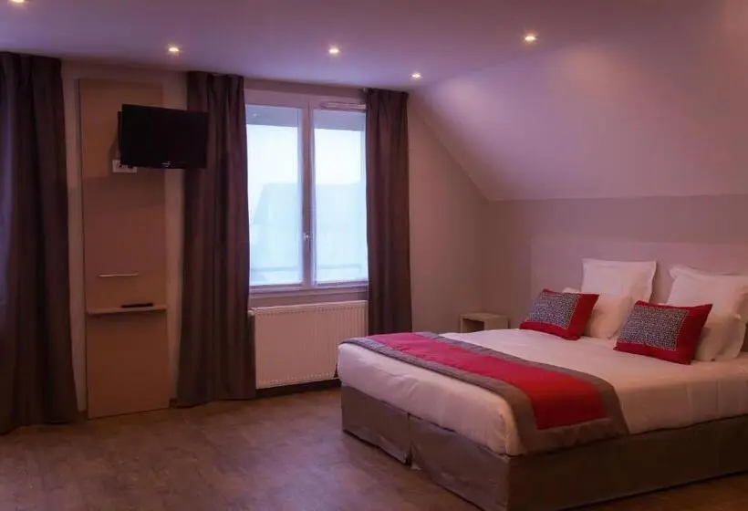 スーペリアの４人部屋, The Originals City, Le Relais Des Carnutes Brezolles Verneuil Sur Avre