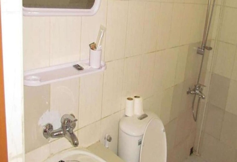 Superior Room, Kyauk Phyu Palace Resort