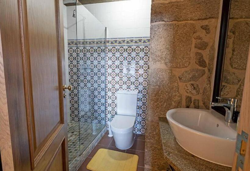 اتاق لوکس, Quinta Estrada Romana   Albergue De Peregrinos