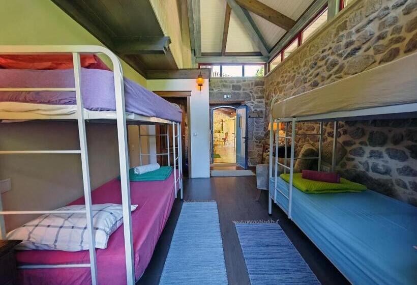 Четырехместный Номер Стандарт, Quinta Estrada Romana   Albergue De Peregrinos