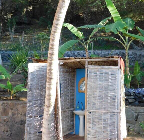 ویلای استاندارد با چشمانداز باغ, Tortuga B&b