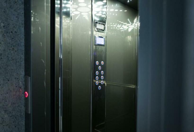 基本间, B&b Palazzo Del Toro