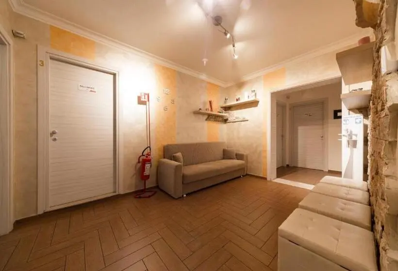 سوییت سوپریور, B&b Palazzo Del Toro
