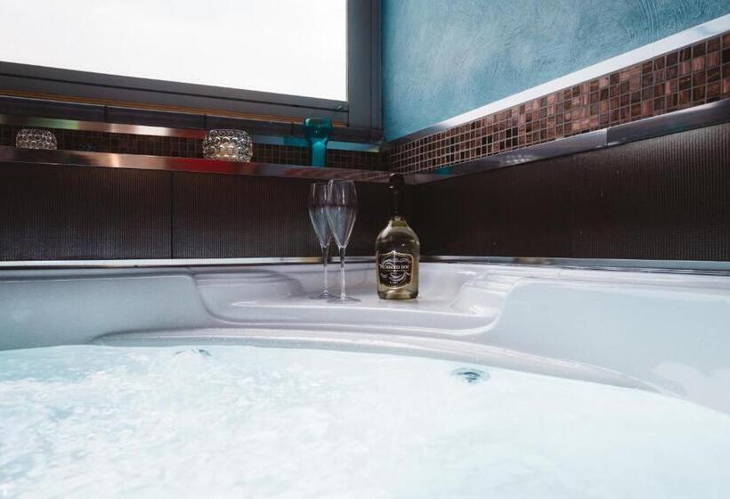 Полулюкс Повышенной Комфортности, B&b Palazzo Del Toro
