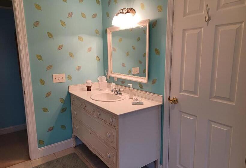 غرفة ديلوكس, The Inn On Bath Creek