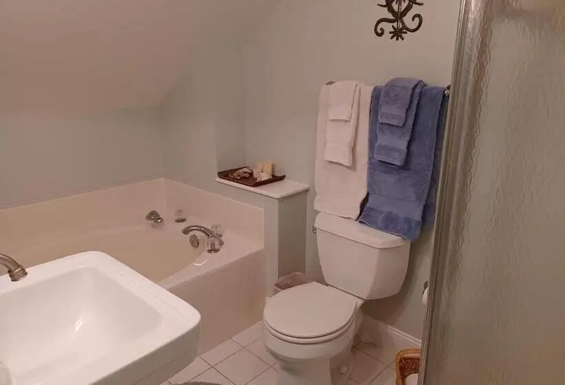 キングサイズベッドのデラックスルーム, The Inn On Bath Creek