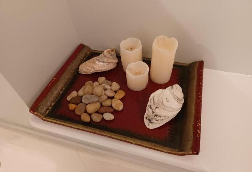 غرفة ديلوكس سرير كينج, The Inn On Bath Creek