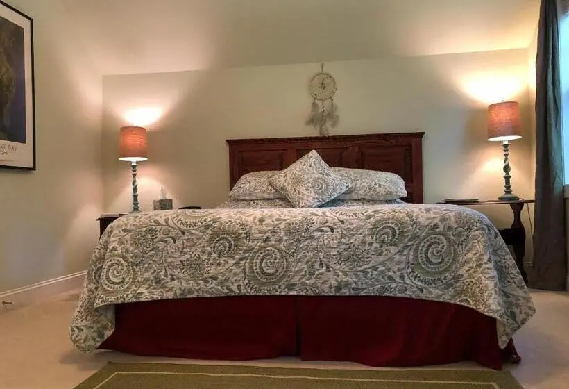 デラックスルーム, The Inn On Bath Creek