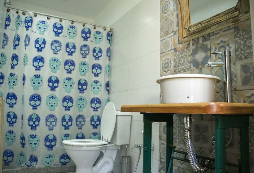 اتاق استاندارد, Cane B&b