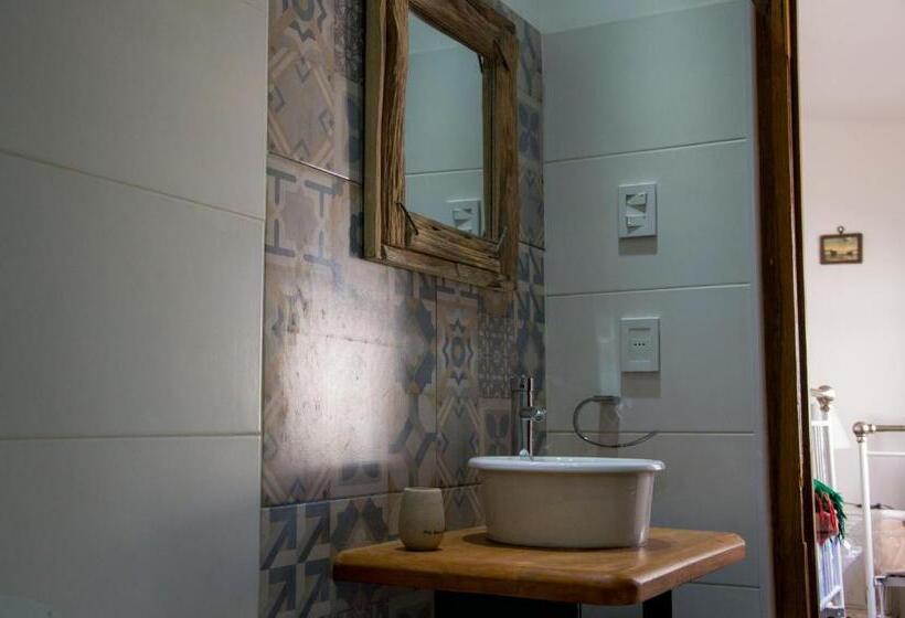 اتاق استاندارد, Cane B&b