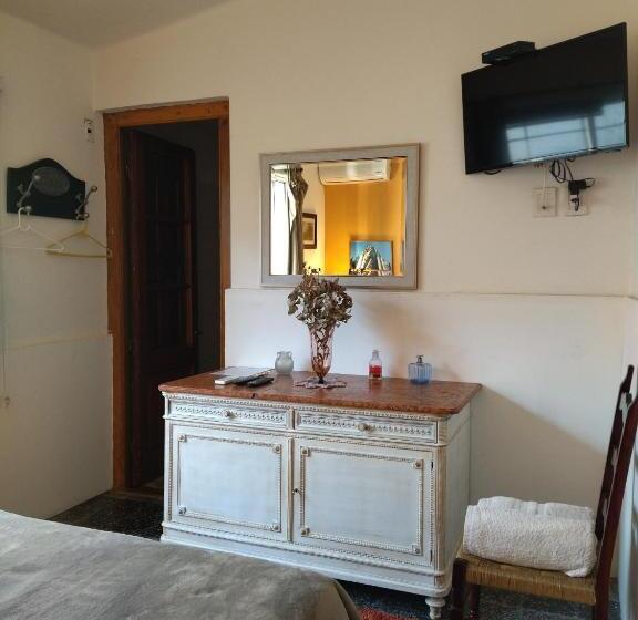 اتاق استاندارد, Cane B&b