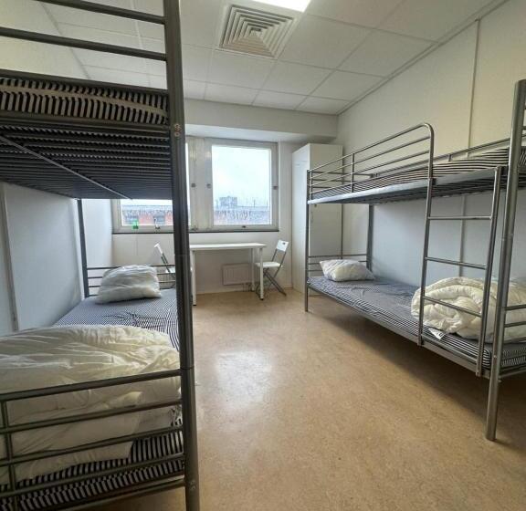 غرفة قياسية, Hostel By Bromma