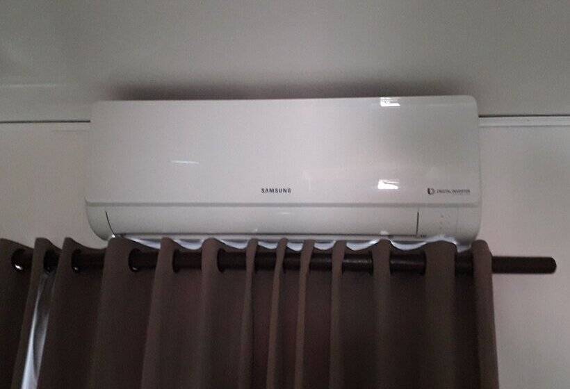 اتاق لوکس, Bulskamp Inn