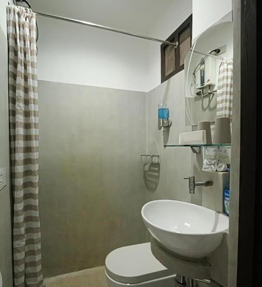 اتاق لوکس, Bulskamp Inn