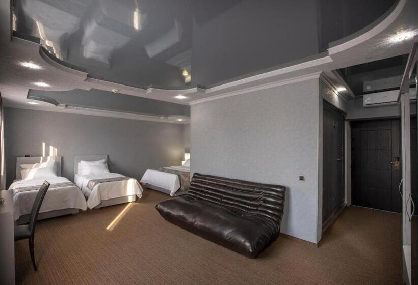 سوییت خانوادگی, Georgia Gold