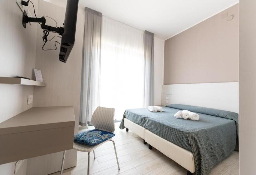 غرفة قياسية مطلّة علي الحديقة, La Bussola