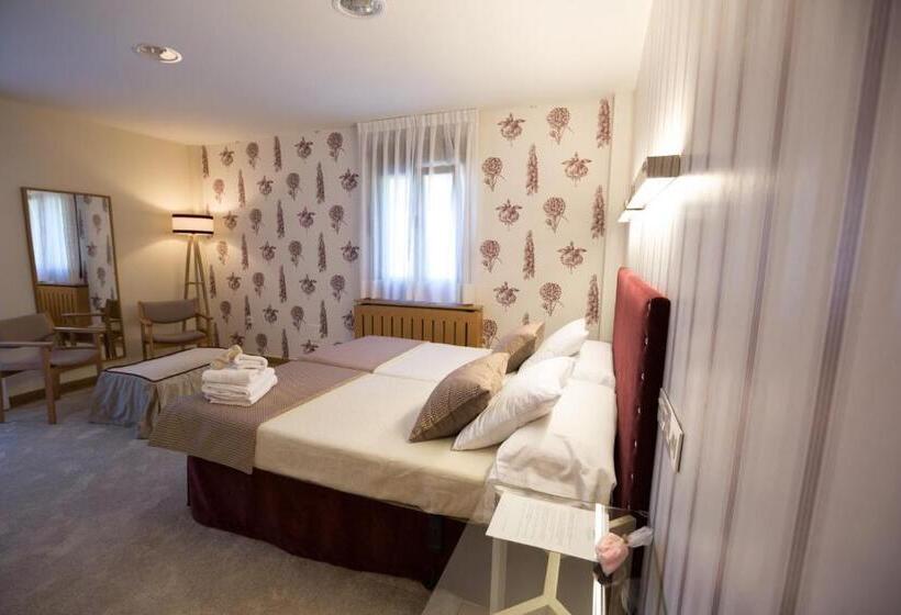 غرفة قياسية, La Casona De Llerices