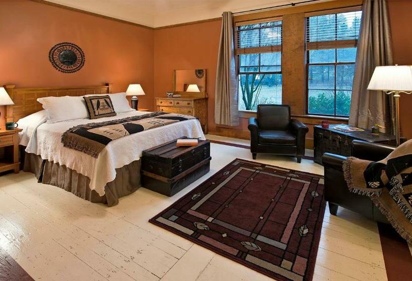 豪华房间, Mccloud