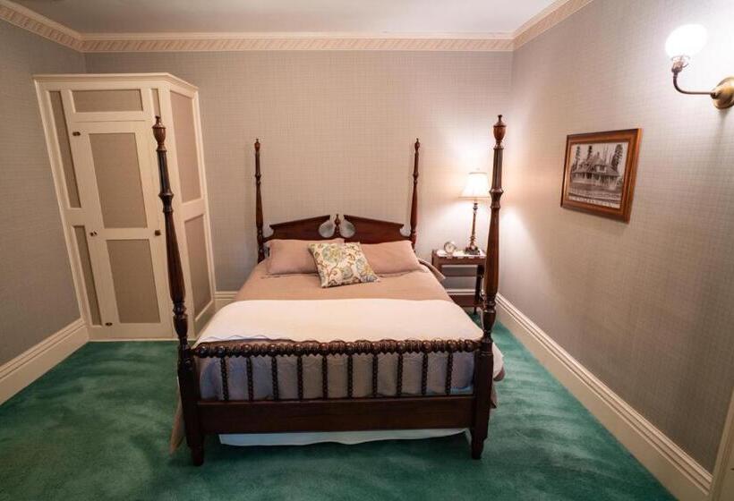 豪华房间, Mccloud