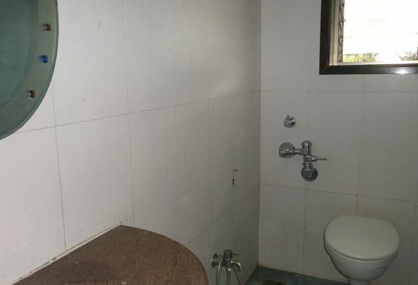 חדר דלוקס, Neelam Executive