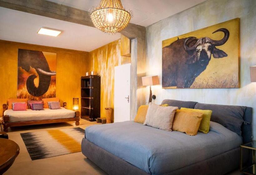 חדר דלוקס לשלושה, No1 Art B&b