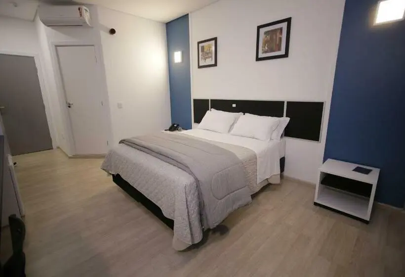 Standard-huone, Pressi