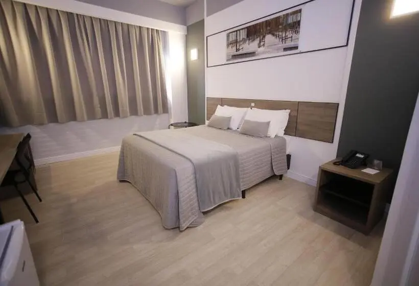 Deluxe-huone, Pressi