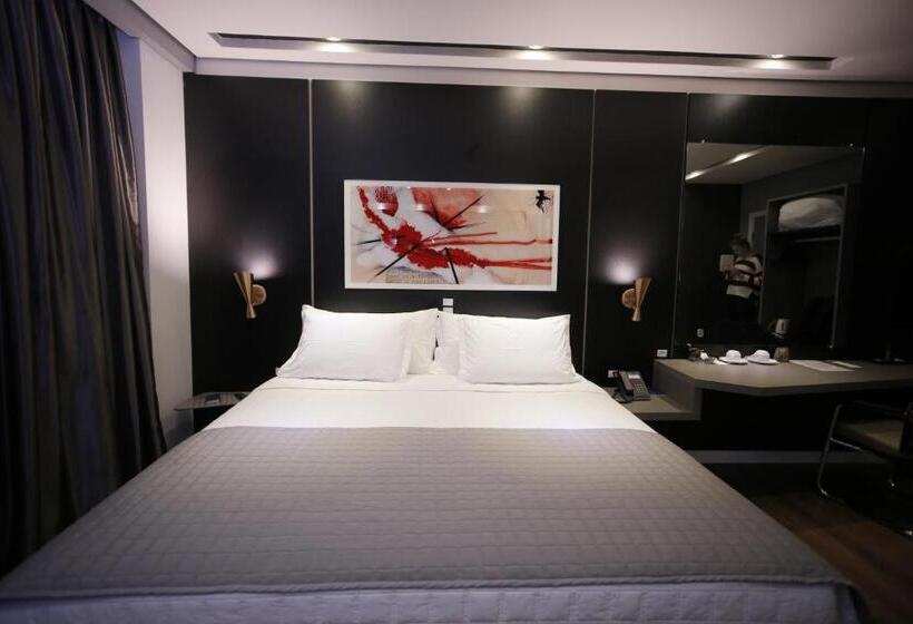 디럭스 스위트, Pressi