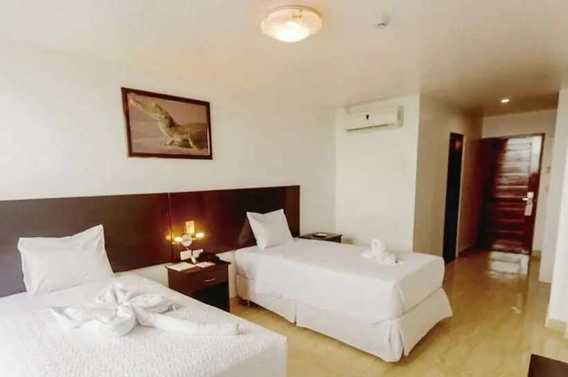 Standard-huone, Qallwa Pucallpa