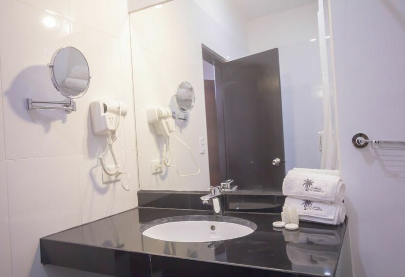 标准间, Qallwa Pucallpa