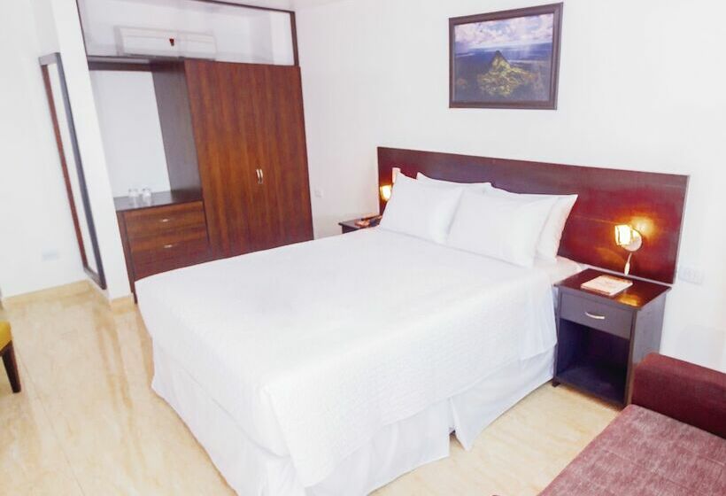 高级大房间, Qallwa Pucallpa