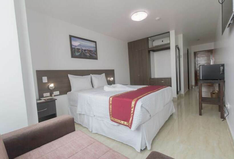 高级大房间, Qallwa Pucallpa