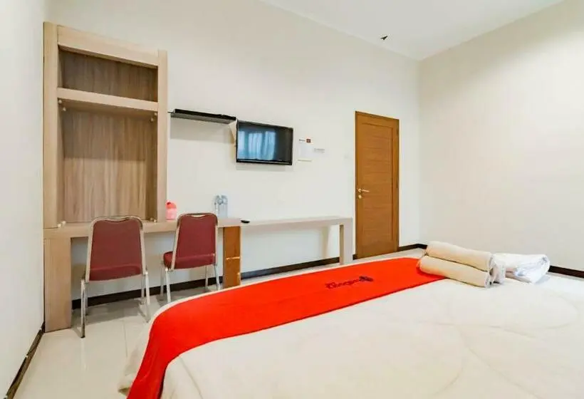 ファミリールーム, Reddoorz Near Lembang Park & Zoo 2