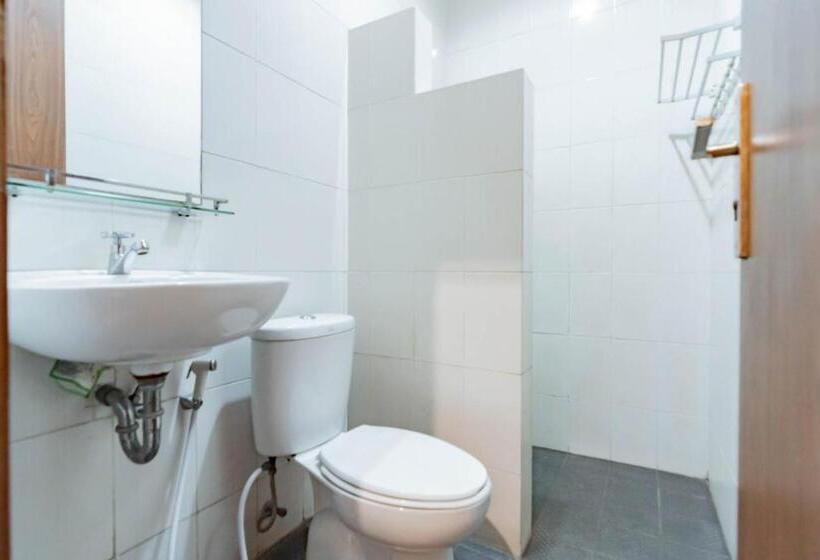 Номер Стандарт, Reddoorz Near Lembang Park & Zoo 2