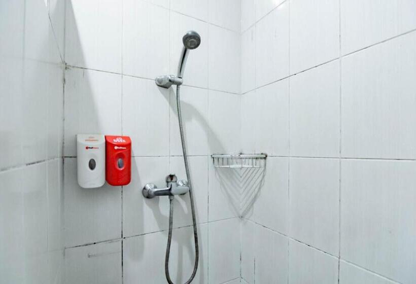 Номер Стандарт, Reddoorz Near Lembang Park & Zoo 2