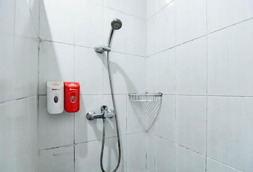 Номер Стандарт, Reddoorz Near Lembang Park & Zoo 2