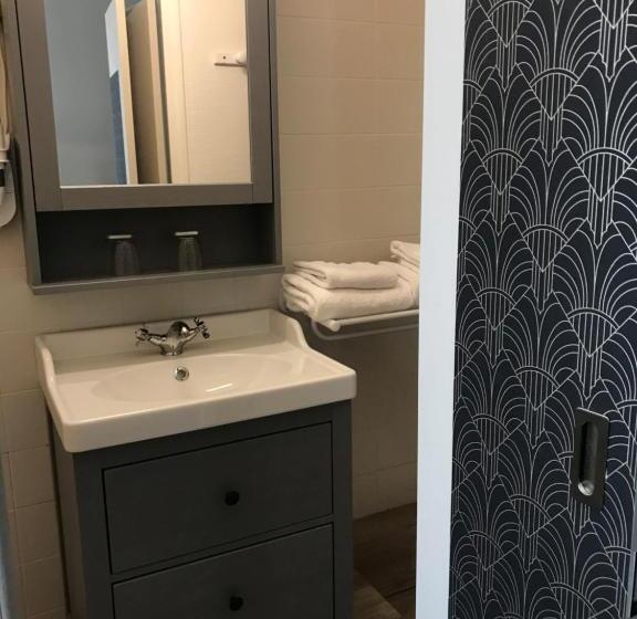 スタンダードトリプルルーム, The Originals Boutique, Hôtel Victoria, Châtelaillon Plage