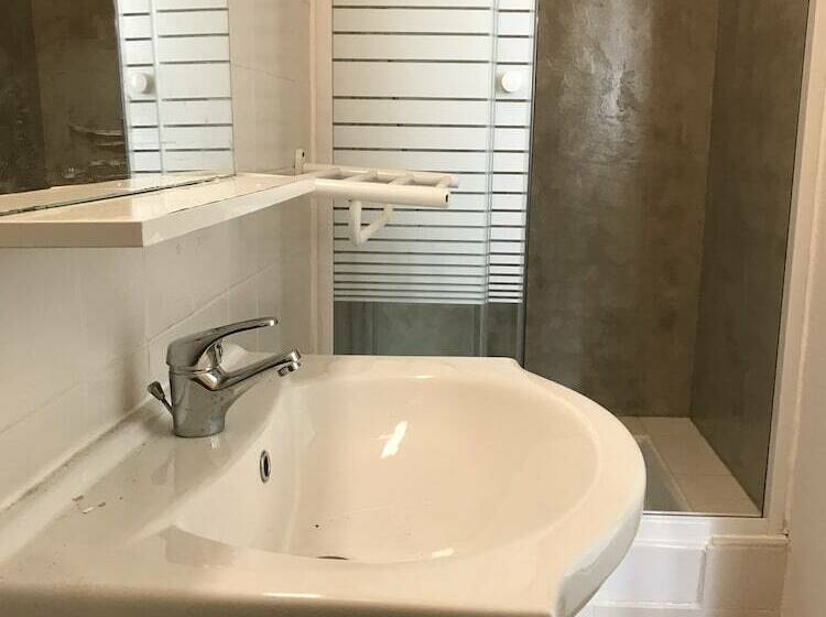 スタンダードトリプルルーム, The Originals Boutique, Hôtel Victoria, Châtelaillon Plage