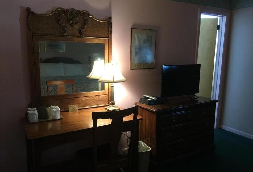 غرفة قياسية, The Winter Inn