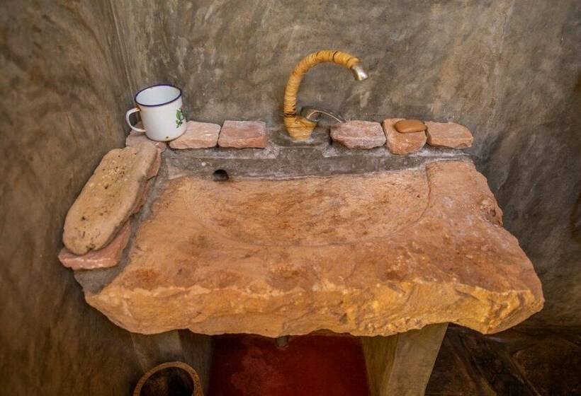 بانگلوی استاندارد, Varatraza Wind Riders