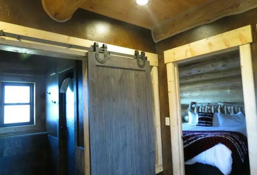 スーペリアファミリールーム, Kodiak Mountain Resort