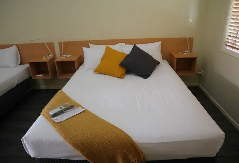 ファミリールーム, Country Roads Motor Inn Gayndah