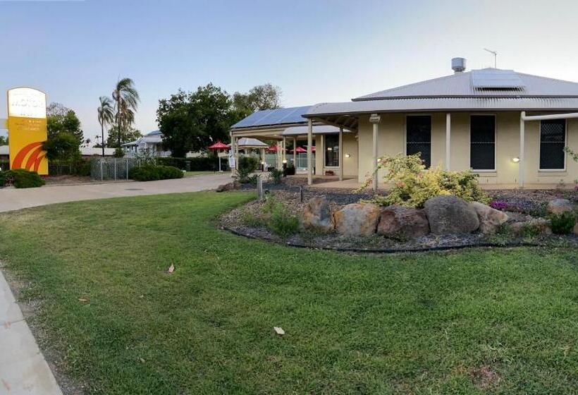 スタンダードトリプルルーム, Country Roads Motor Inn Gayndah